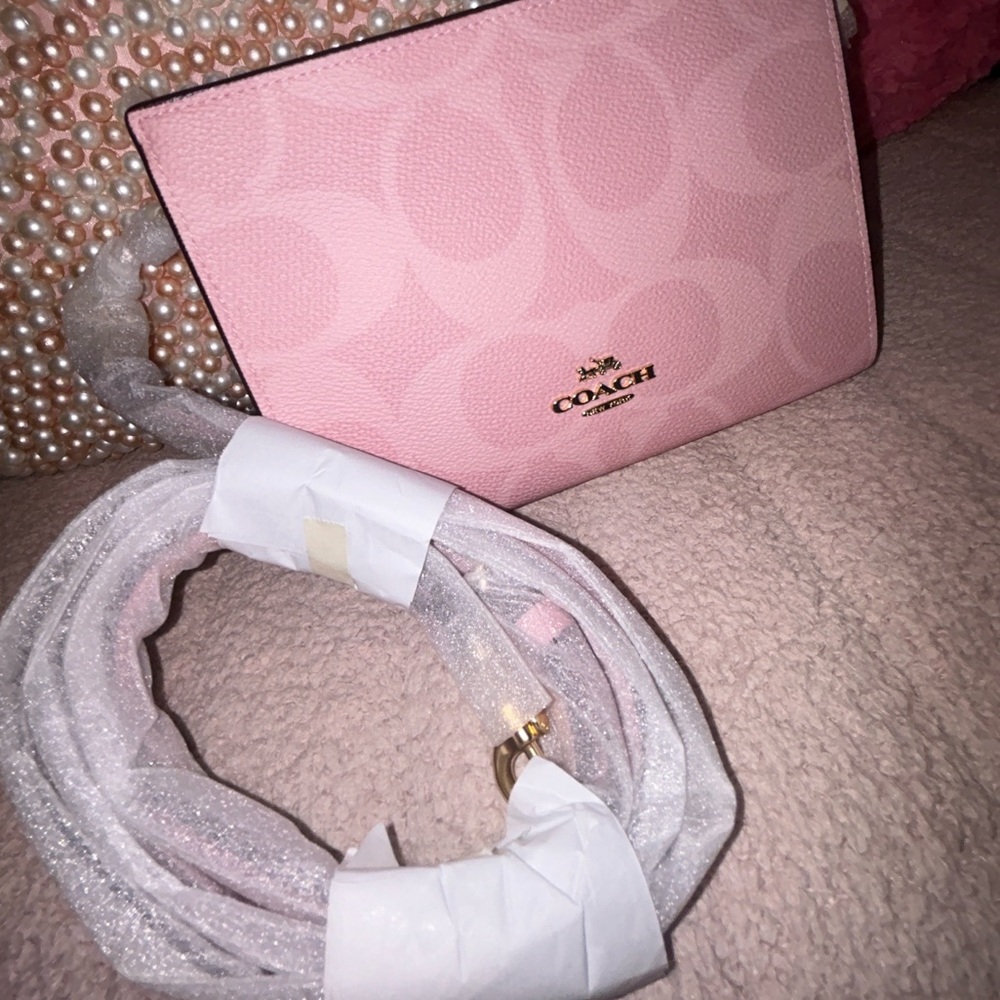 NEW Coach Slim Crossbody Bag in Powder Pink/LM - Picture 9 of 10